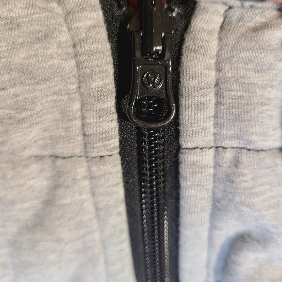 Lululemon The Bomb Reversible Bomber Jacket - Picture 11 of 14